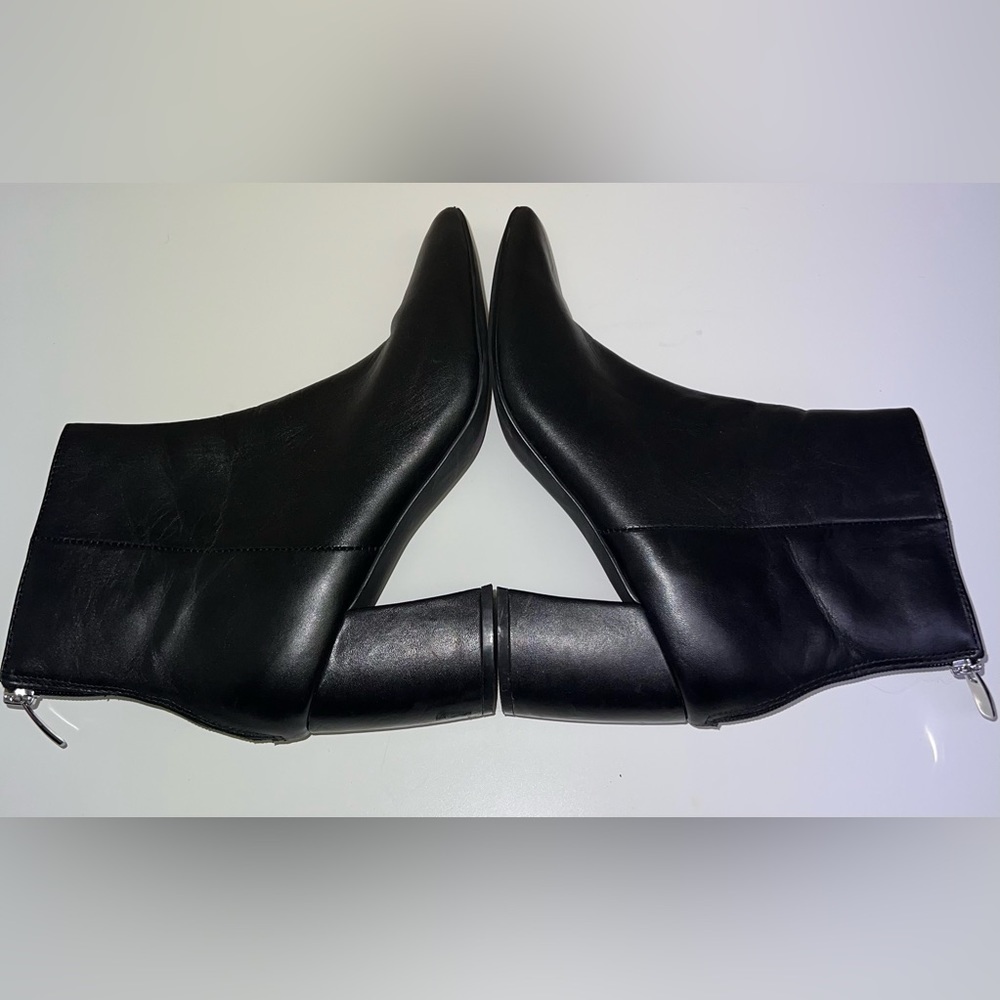 *Steve madden- Black leather booties - Picture 3 of 7